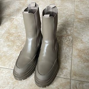 Zara boot